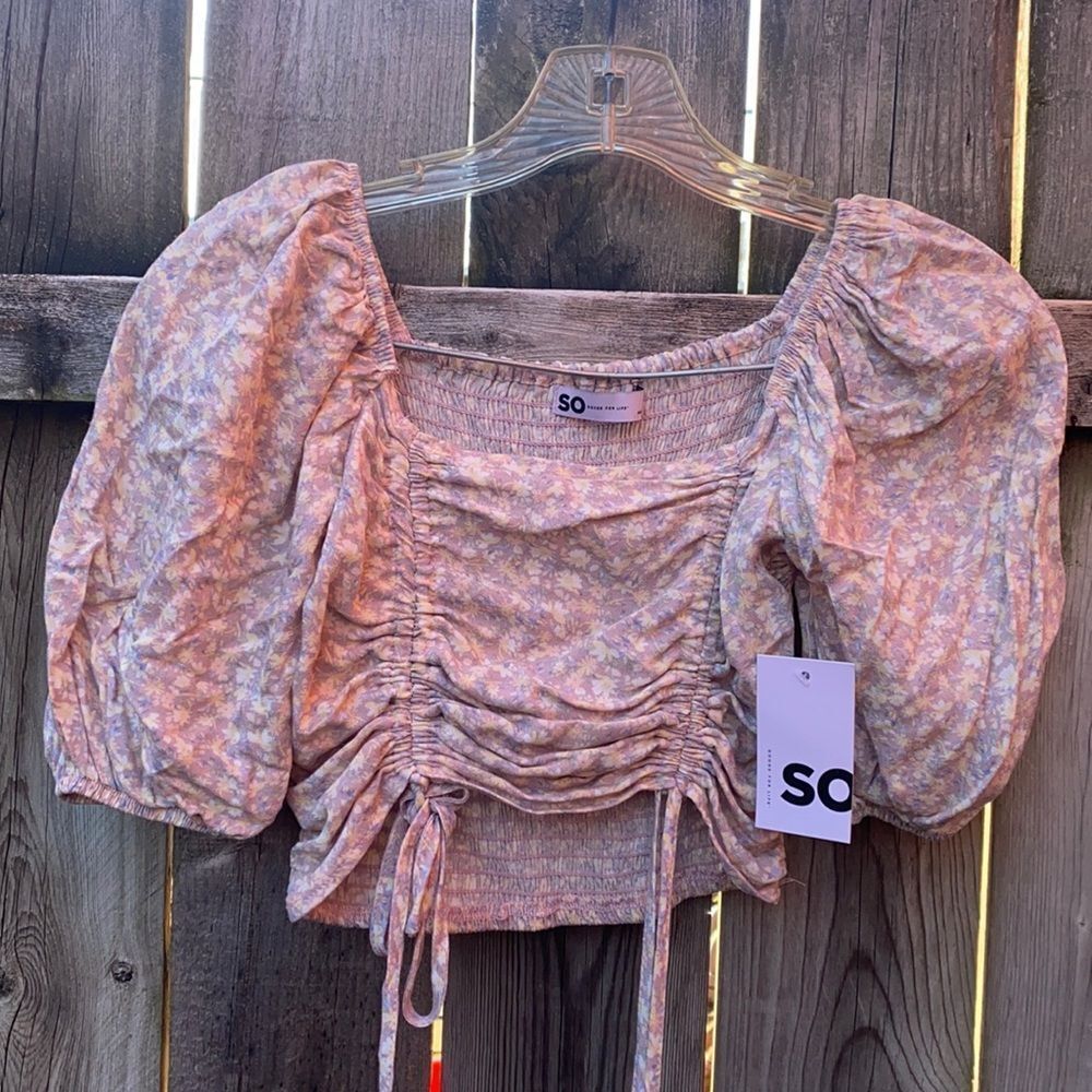 SO floral crop top sz. XS NWT
